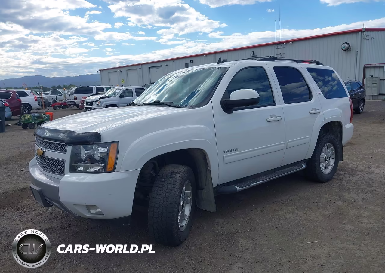 2013 Chevrolet Tahoe Lt VIN:1GNSKBE00DR136628 - 2