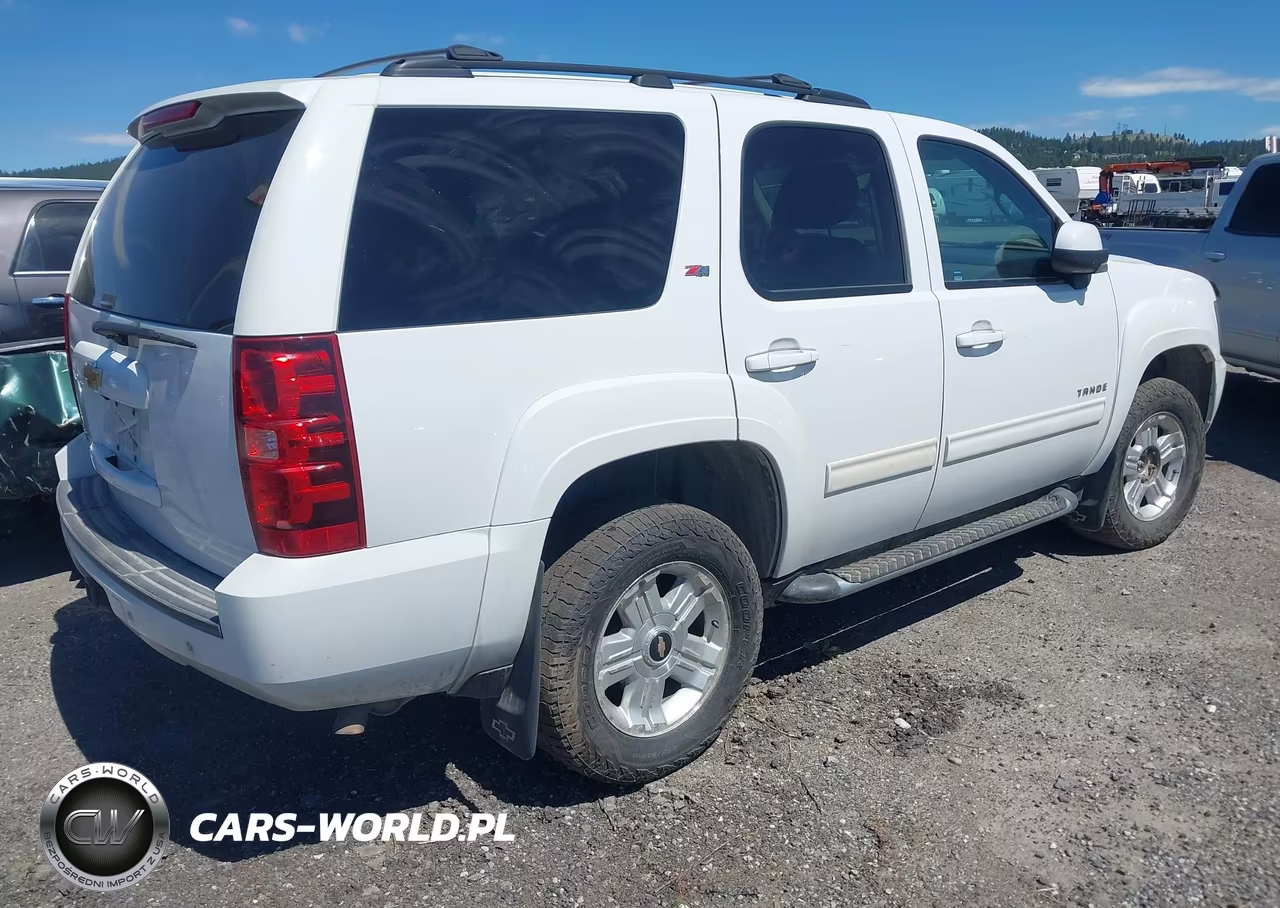 2013 Chevrolet Tahoe Lt VIN:1GNSKBE00DR136628 - 4