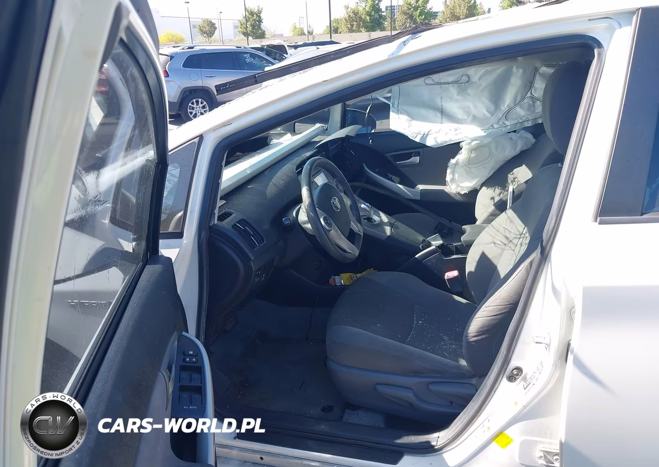 2012 Toyota Prius Three VIN:JTDKN3DU8C5430505 - 5