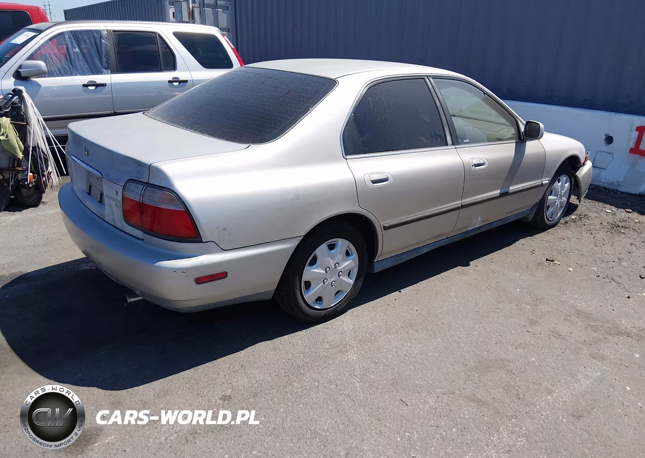 1996 Honda Accord Lx-Ex VIN:1HGCD5633TA214366 - 4