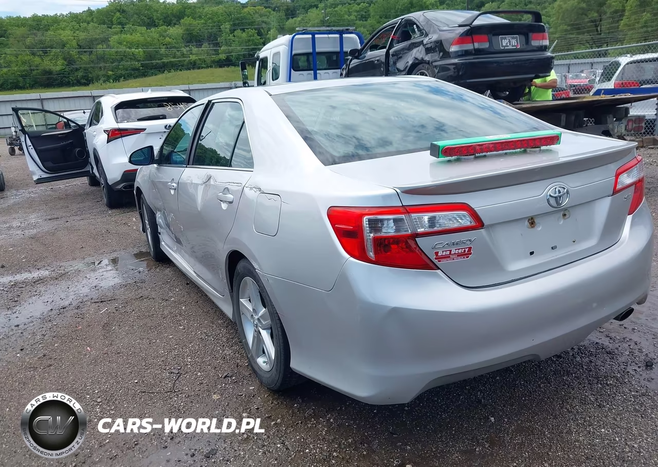 2013 Toyota Camry Se VIN:4T1BF1FK3DU238943 - 3