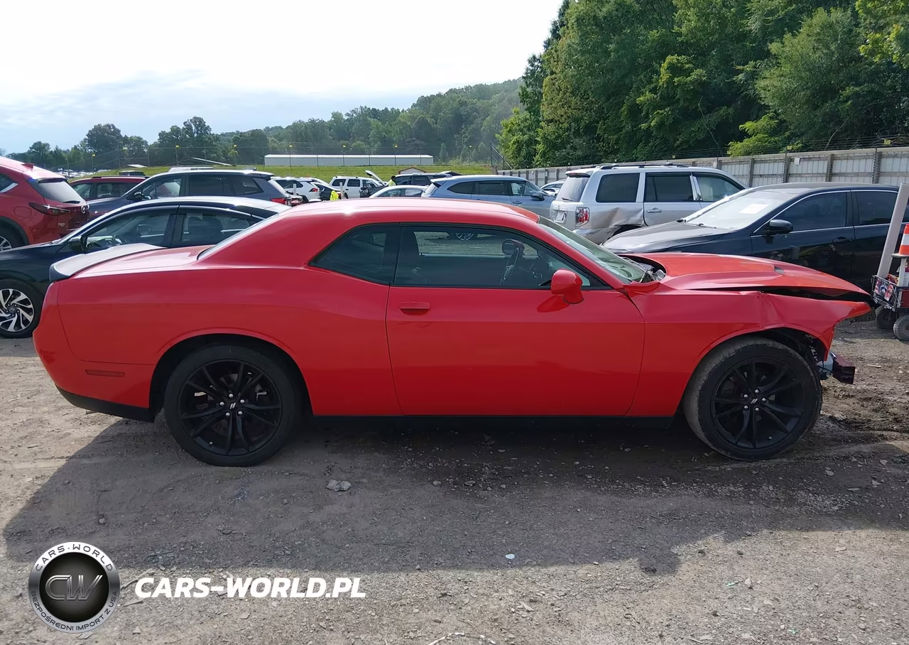 2018 Dodge Challenger Sxt VIN:2C3CDZAG7JH334707 - 13