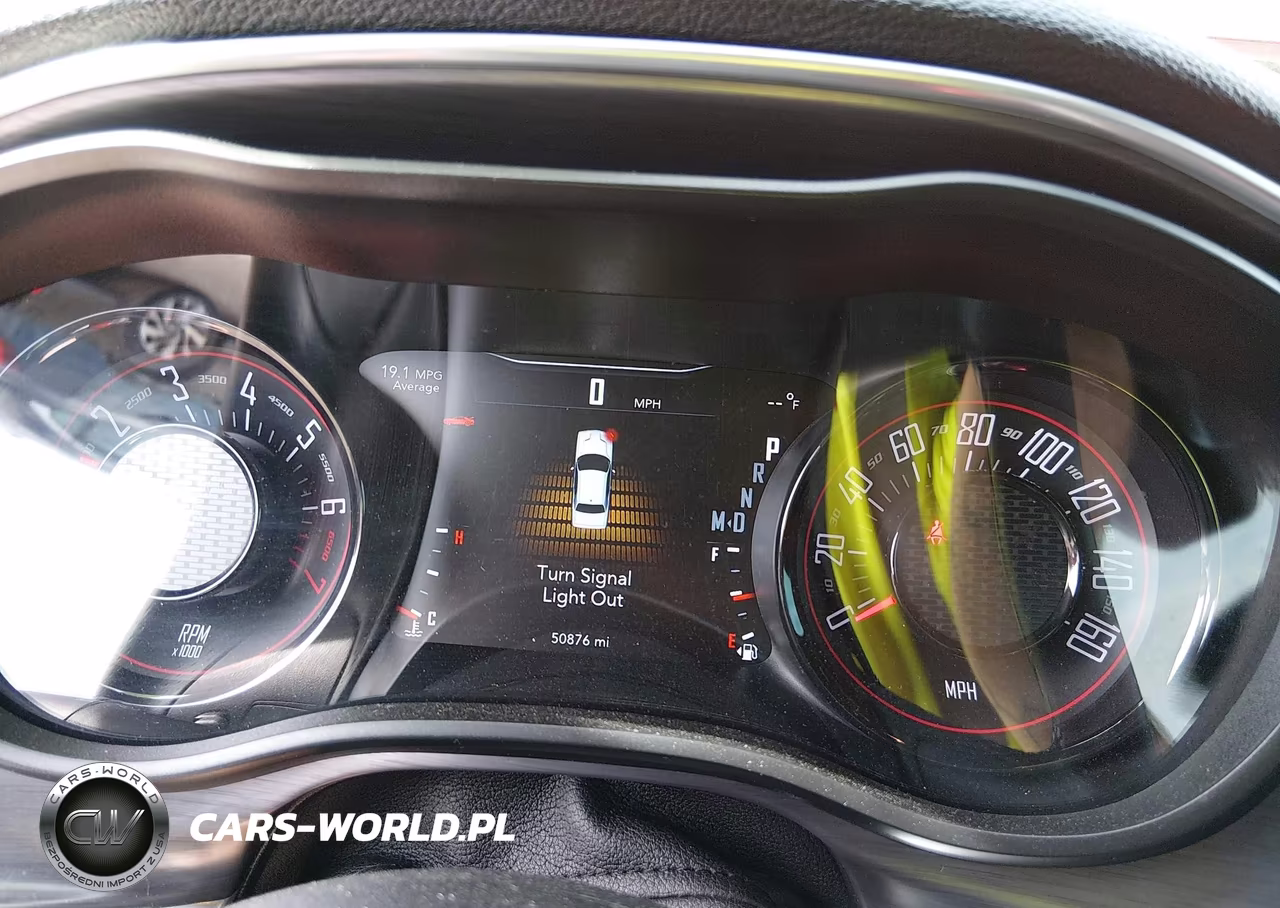 2018 Dodge Challenger Sxt VIN:2C3CDZAG7JH334707 - 7