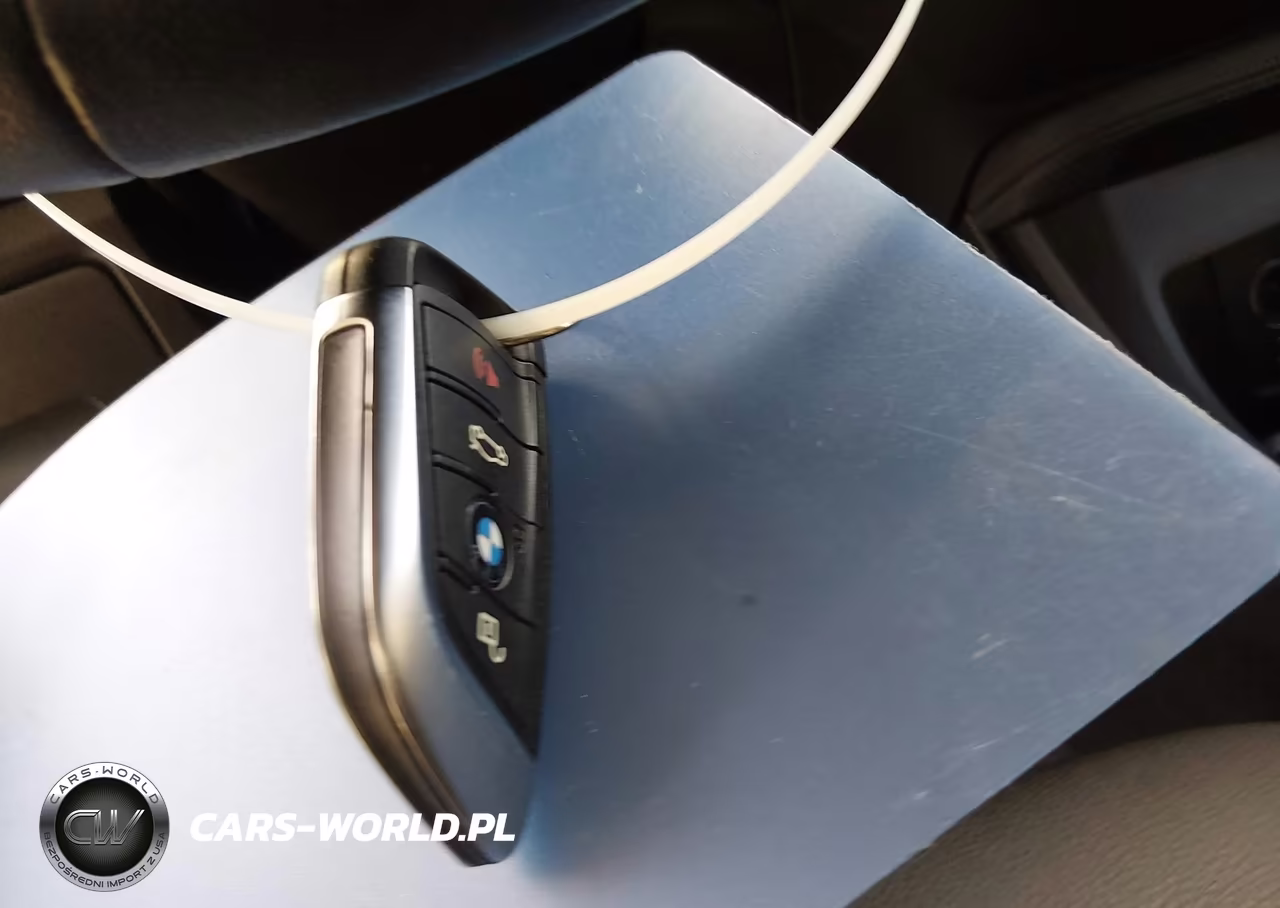 2020 BMW X2 xDrive28I VIN:WBXYJ1C00L5R20741 - 11