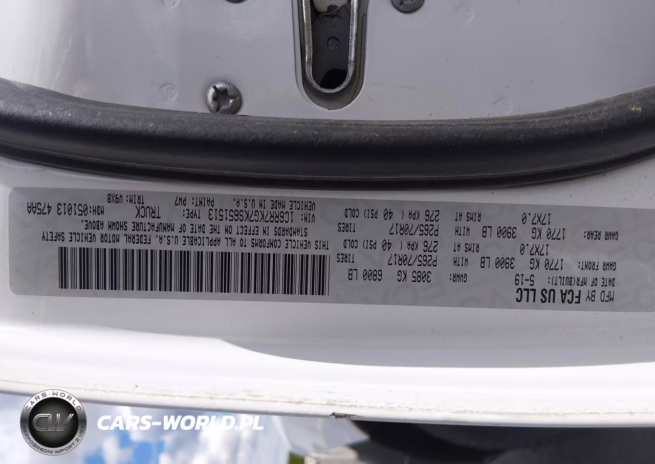 2019 Ram 1500 Classic Tradesman 4X4 5'7 Box VIN:1C6RR7KG7KS651513 - 9