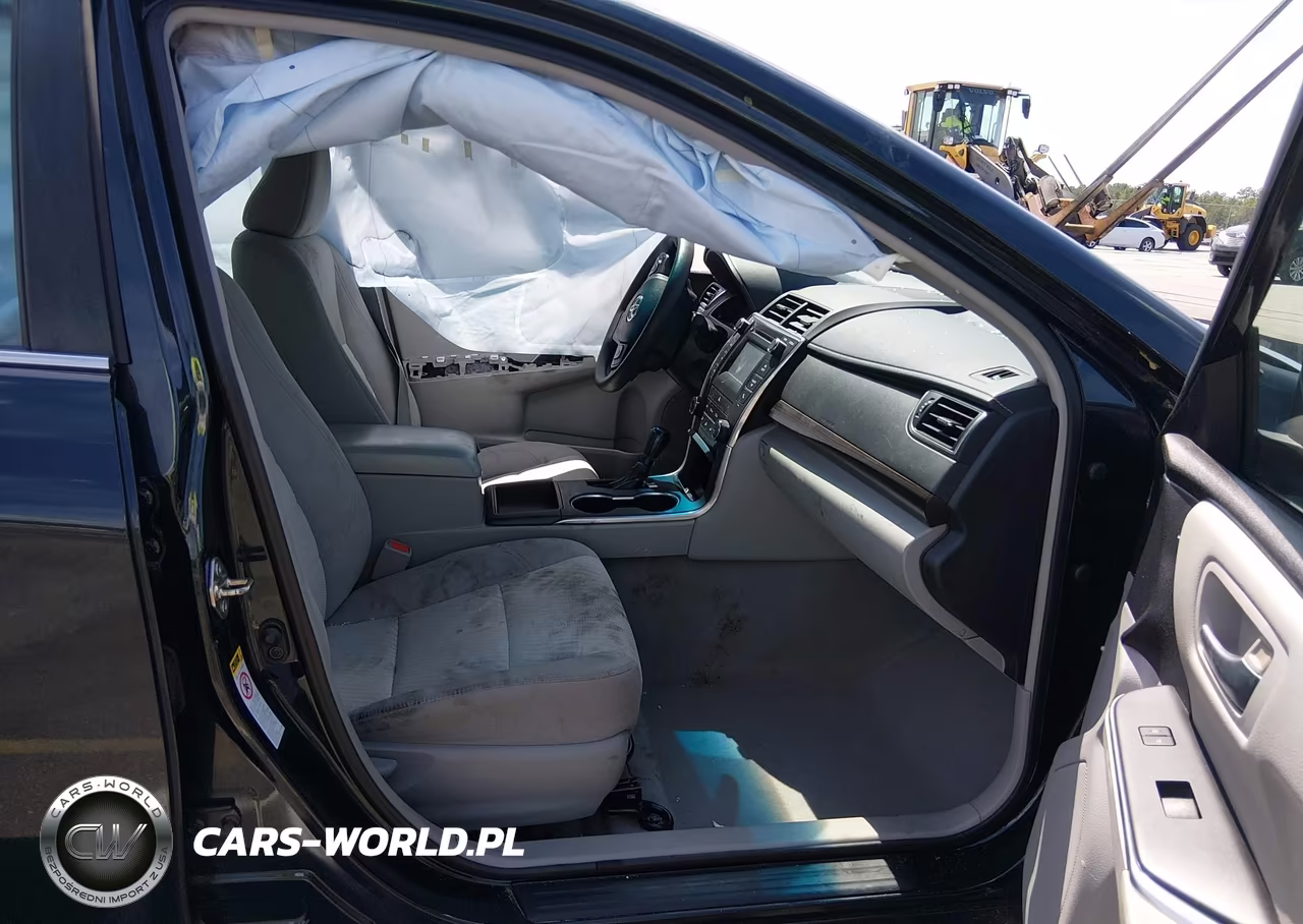 2015 Toyota Camry Le VIN:4T1BF1FK1FU024536 - 5
