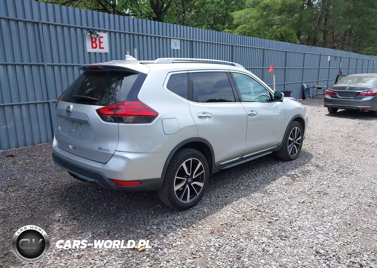 2017 Nissan Rogue Sl VIN:5N1AT2MV9HC813355 - 4