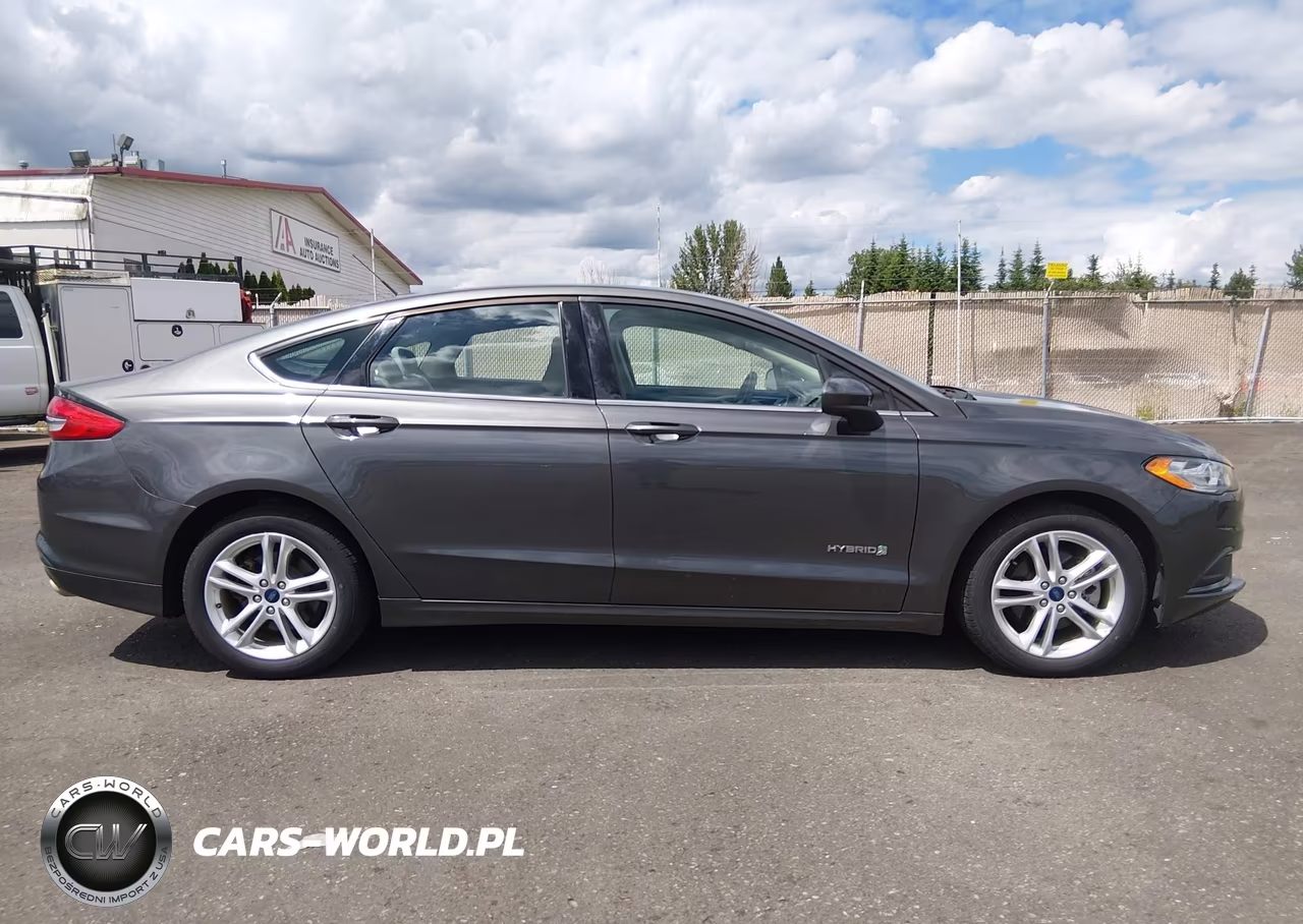 2018 Ford Fusion Hybrid S VIN:3FA6P0UUXJR279029 - 12