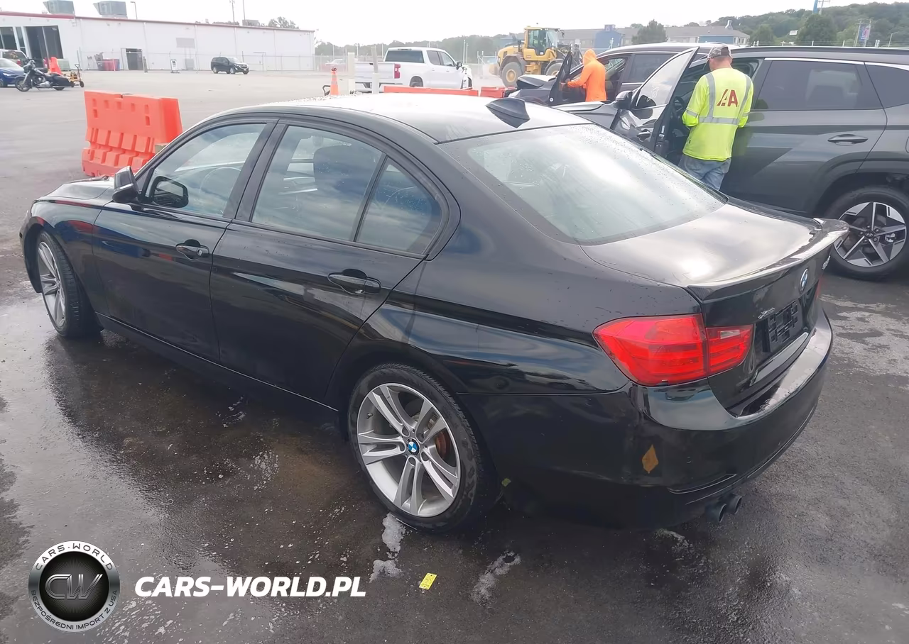 2013 BMW 328I xDrive VIN:WBA3B3C57DF542356 - 3