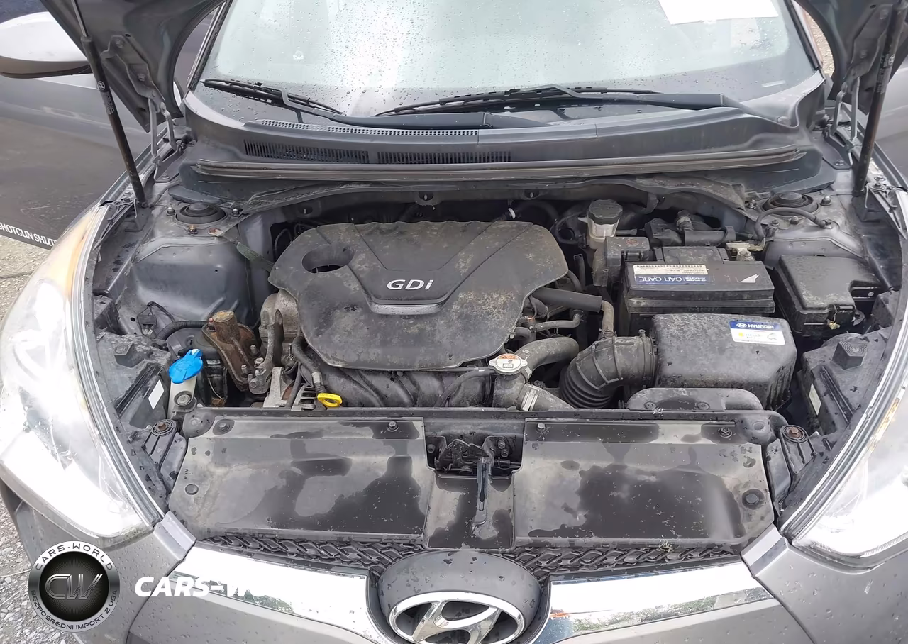 2017 Hyundai Veloster VIN:KMHTC6AD4HU308345 - 10