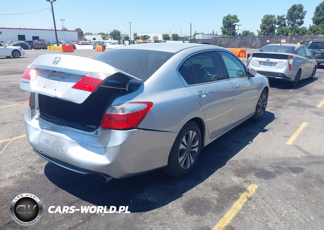 2013 Honda Accord Lx VIN:1HGCR2F3XDA053872 - 4