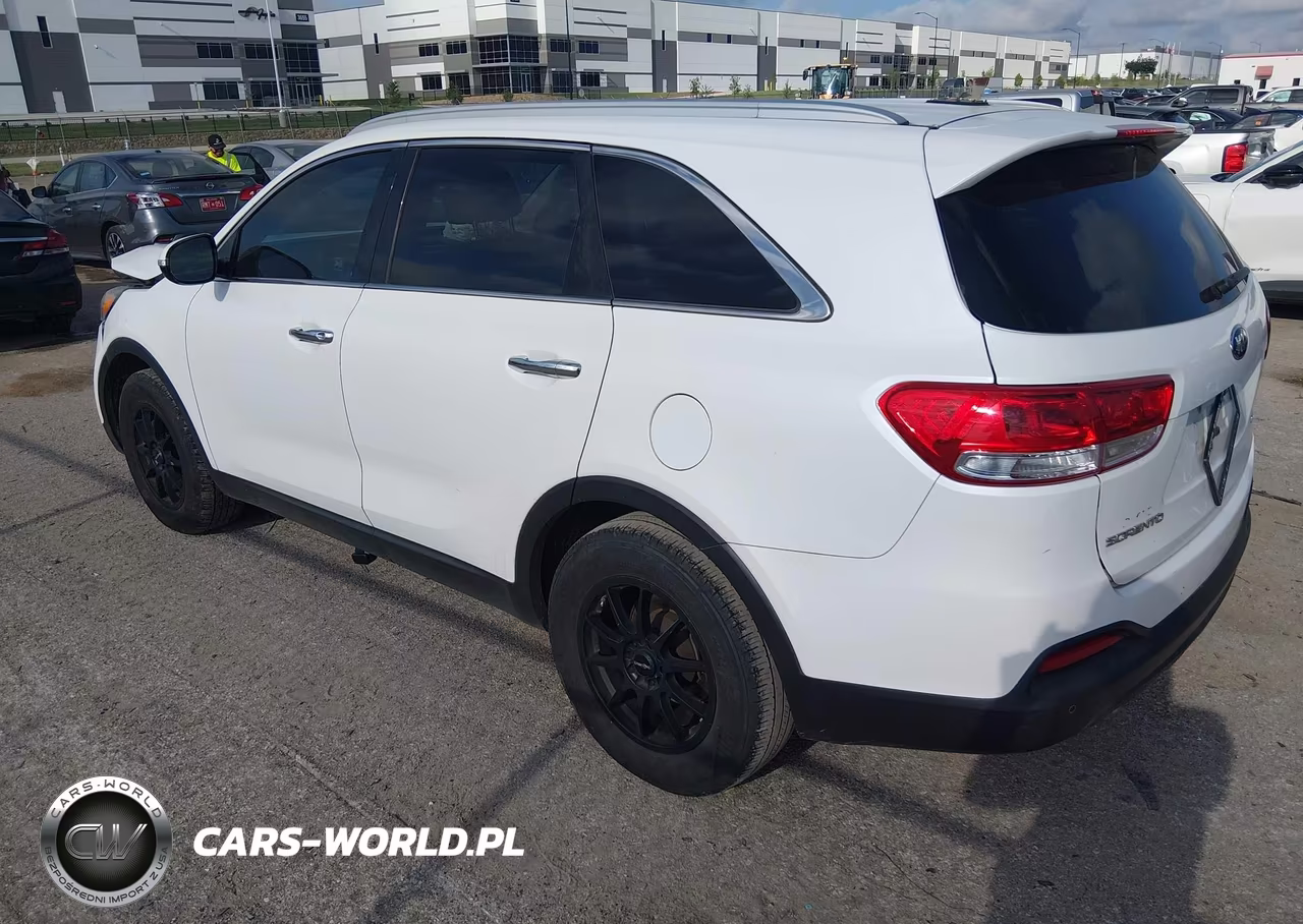 2018 Kia Sorento 2.4L Lx VIN:5XYPG4A30JG384948 - 3