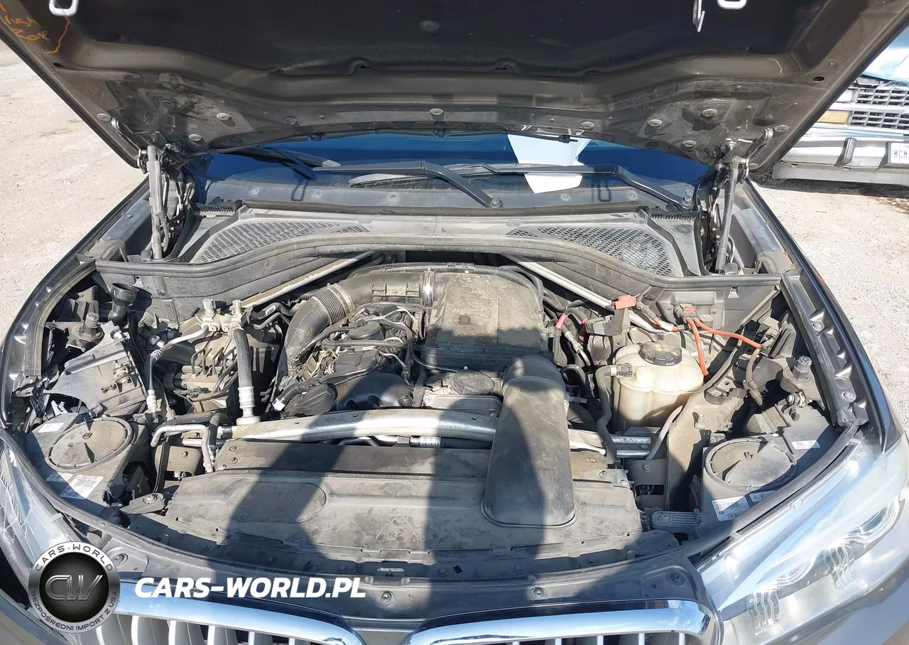 2018 BMW X5 xDrive35I VIN:5UXKR0C55J0X88604 - 10