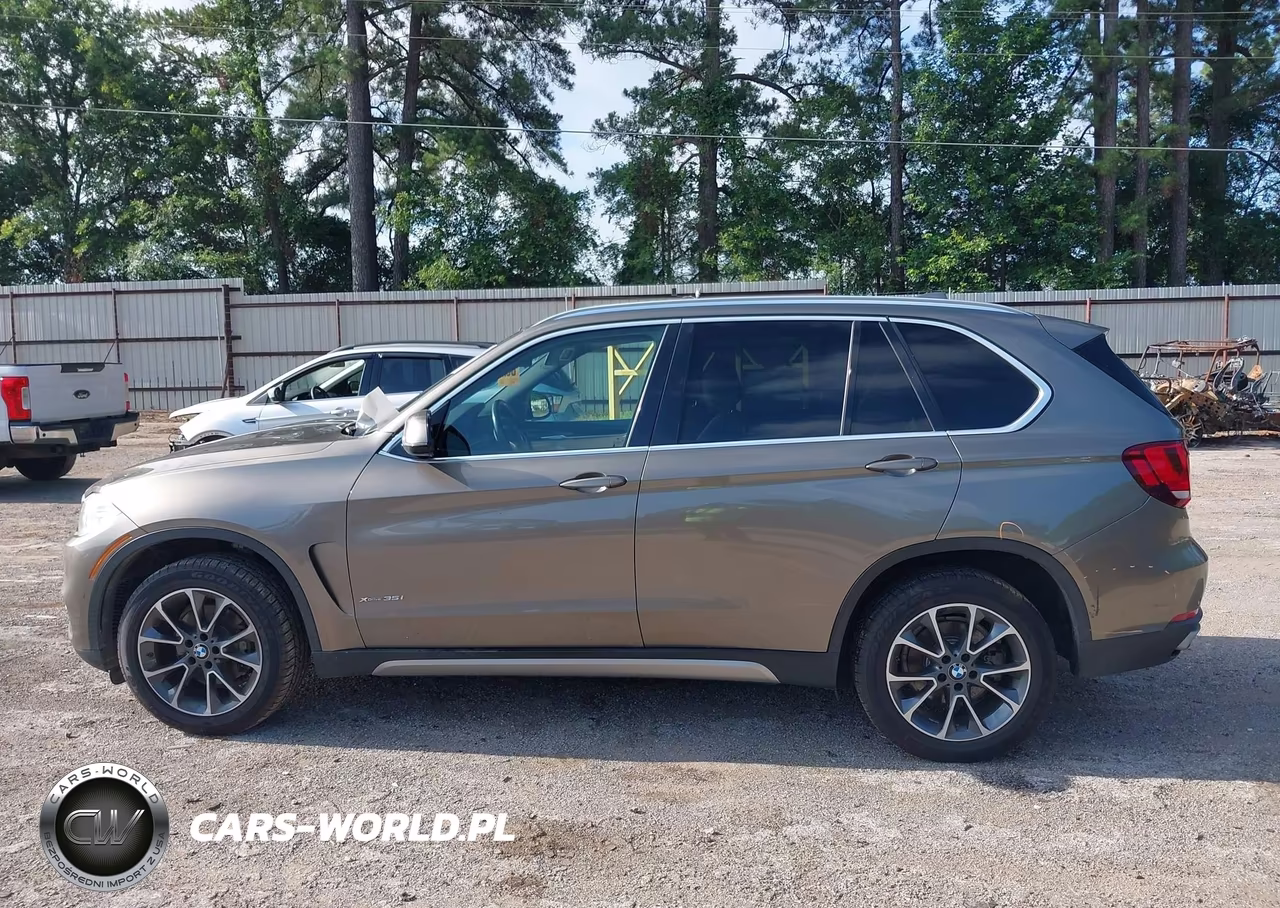 2018 BMW X5 xDrive35I VIN:5UXKR0C55J0X88604 - 14