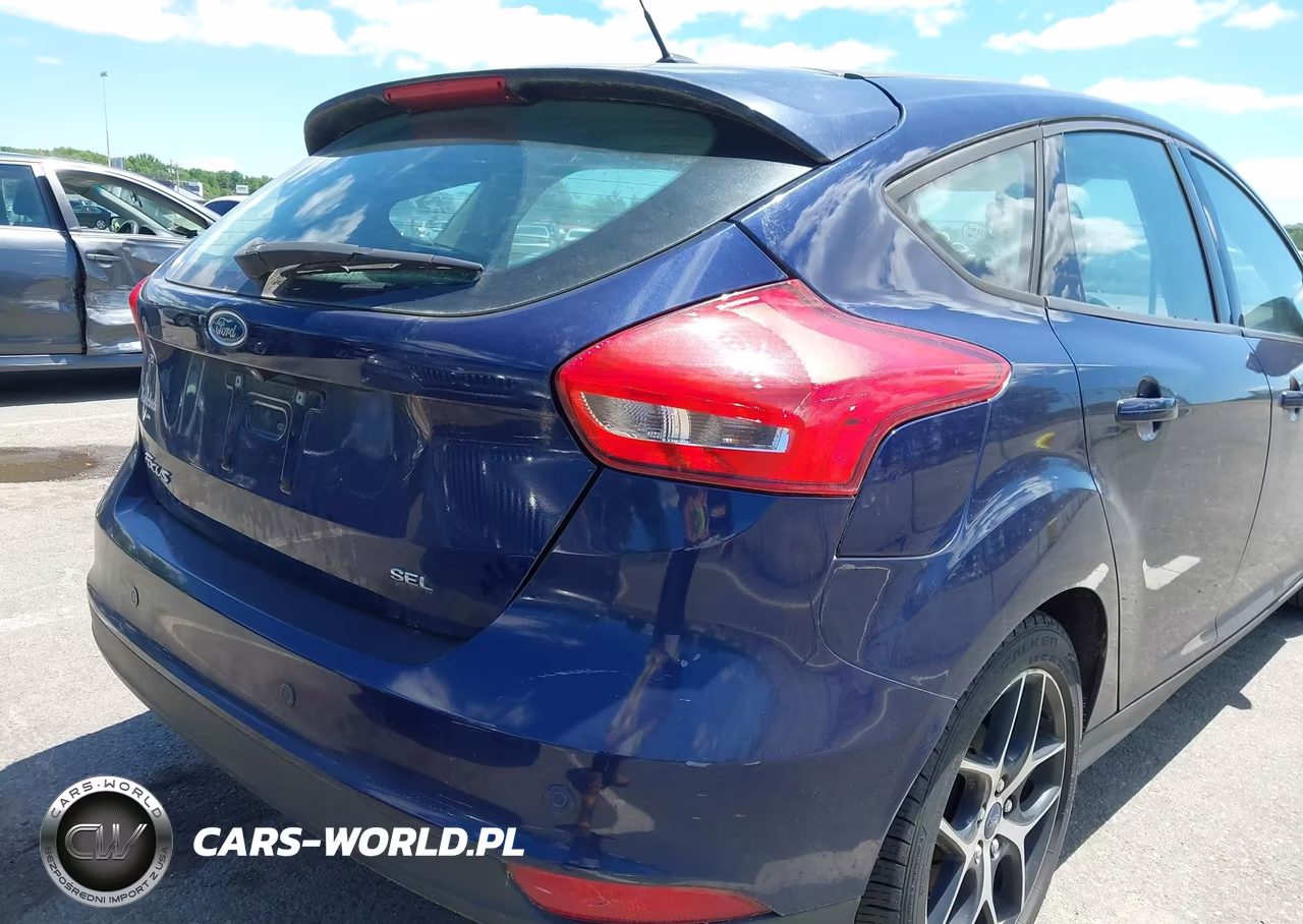 2017 Ford Focus Sel VIN:1FADP3M27HL311628 - 6