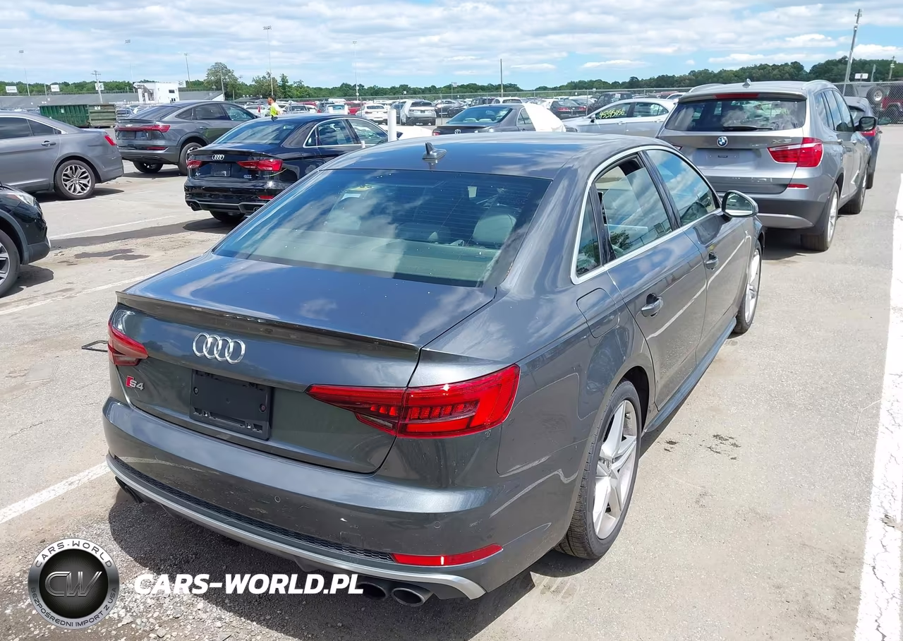 2018 Audi S4 3.0T Premium Plus VIN:WAUC4BF42JA003837 - 4