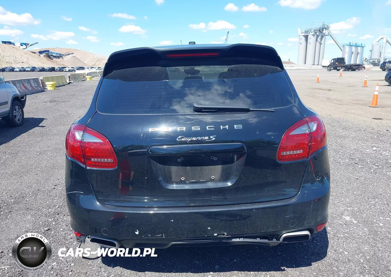 2013 Porsche Cayenne S VIN:WP1AB2A2XDLA80758 - 15