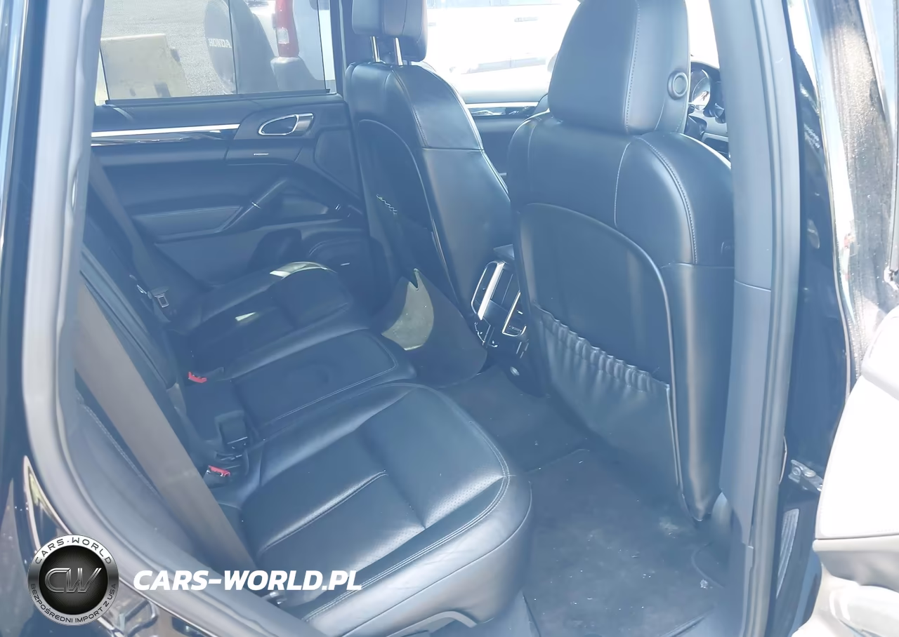 2013 Porsche Cayenne S VIN:WP1AB2A2XDLA80758 - 8