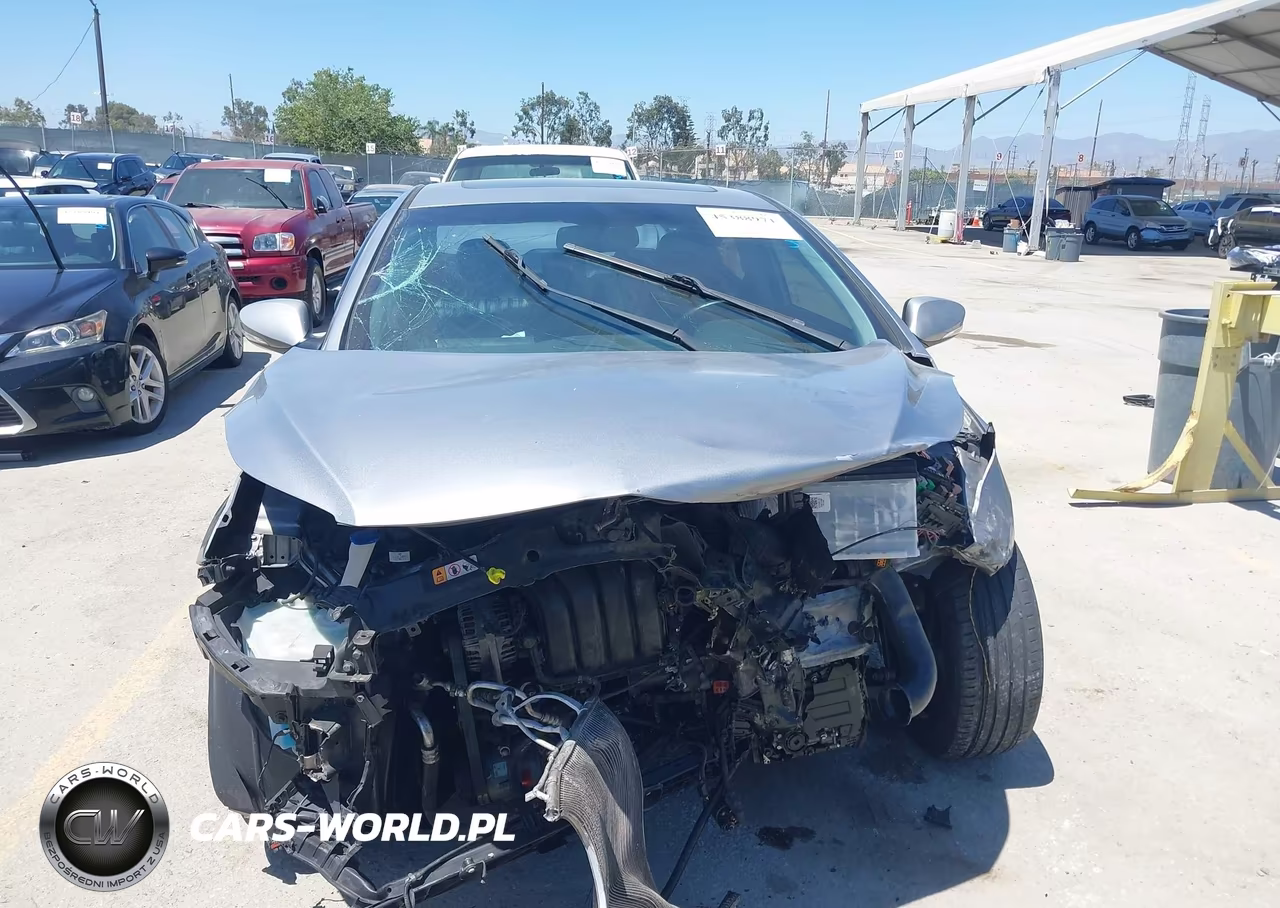 2013 Hyundai Elantra Limited VIN:KMHDH4AE6DU502324 - 12