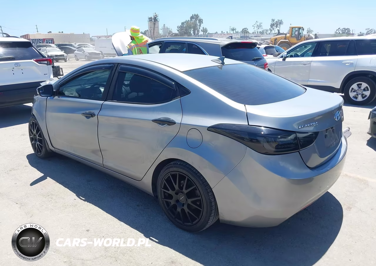2013 Hyundai Elantra Limited VIN:KMHDH4AE6DU502324 - 3