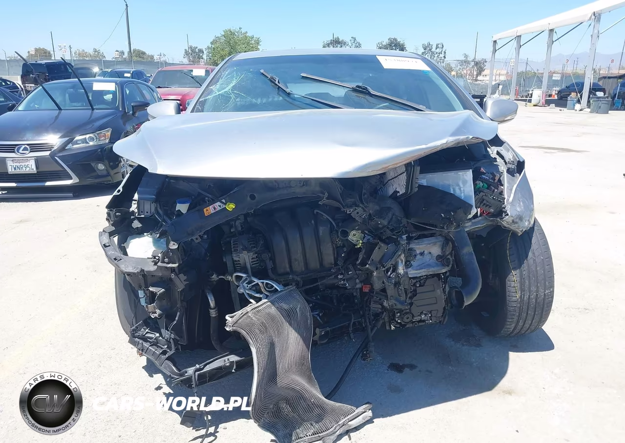 2013 Hyundai Elantra Limited VIN:KMHDH4AE6DU502324 - 6