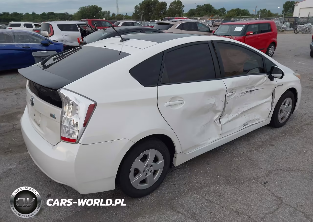 2010 Toyota Prius Iv VIN:JTDKN3DU4A5015808 - 4