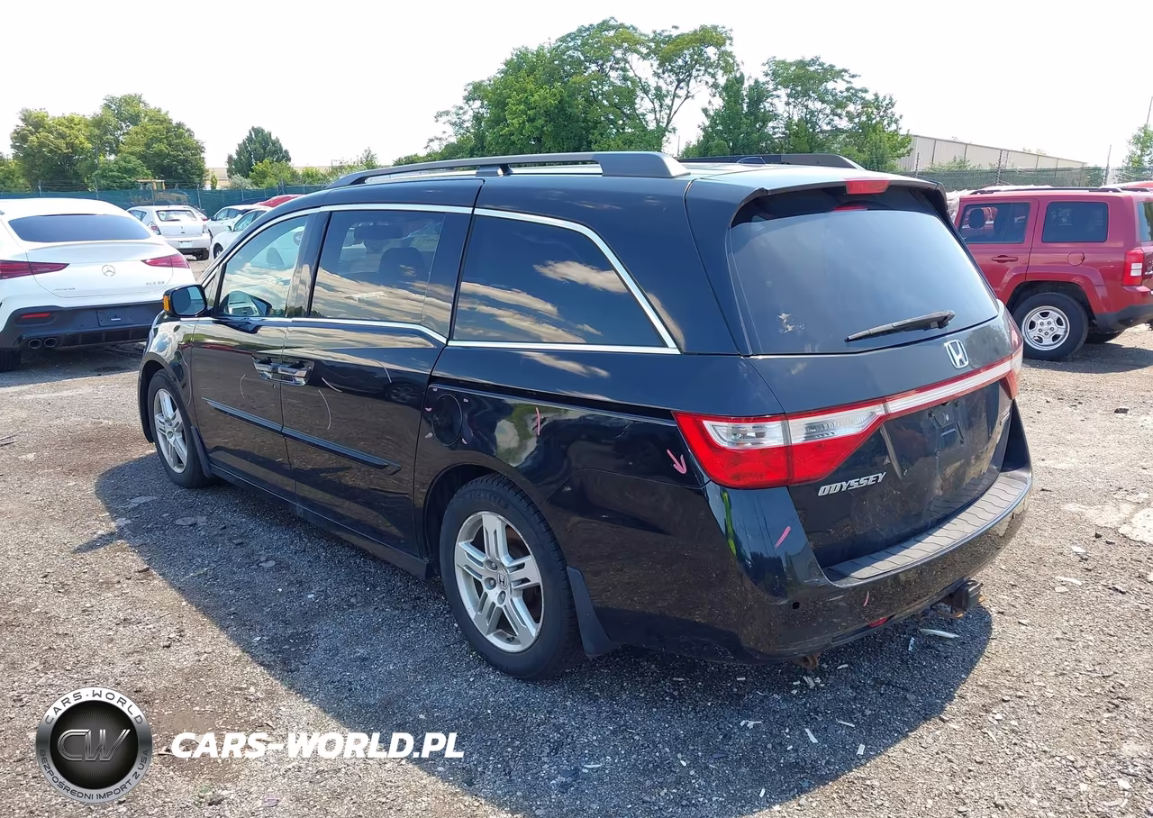2012 Honda Odyssey Touring-Touring Elite VIN:5FNRL5H93CB053070 - 3