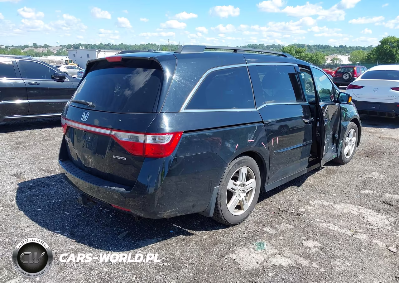 2012 Honda Odyssey Touring-Touring Elite VIN:5FNRL5H93CB053070 - 4