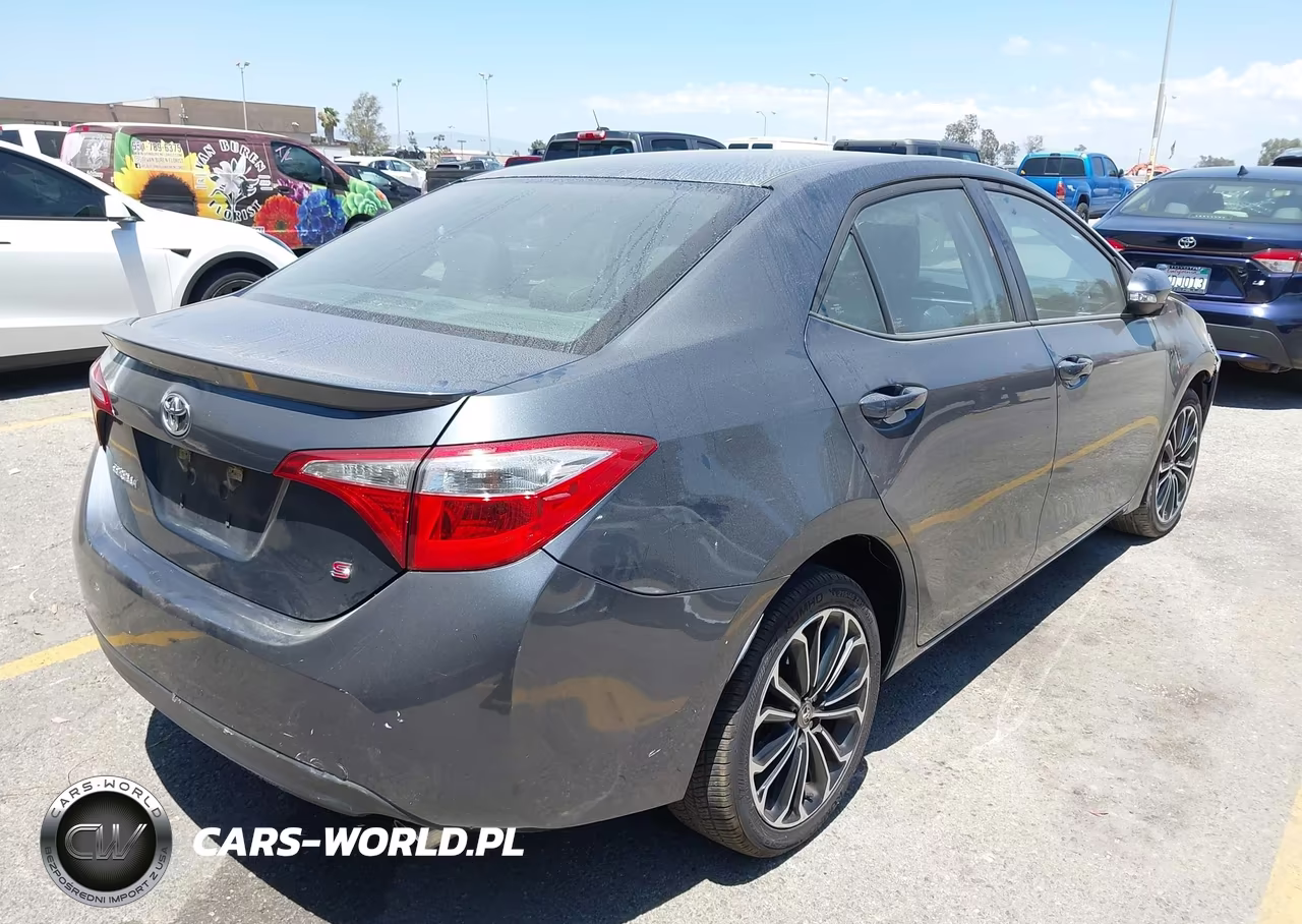 2015 Toyota Corolla S Plus VIN:5YFBURHE6FP265523 - 4