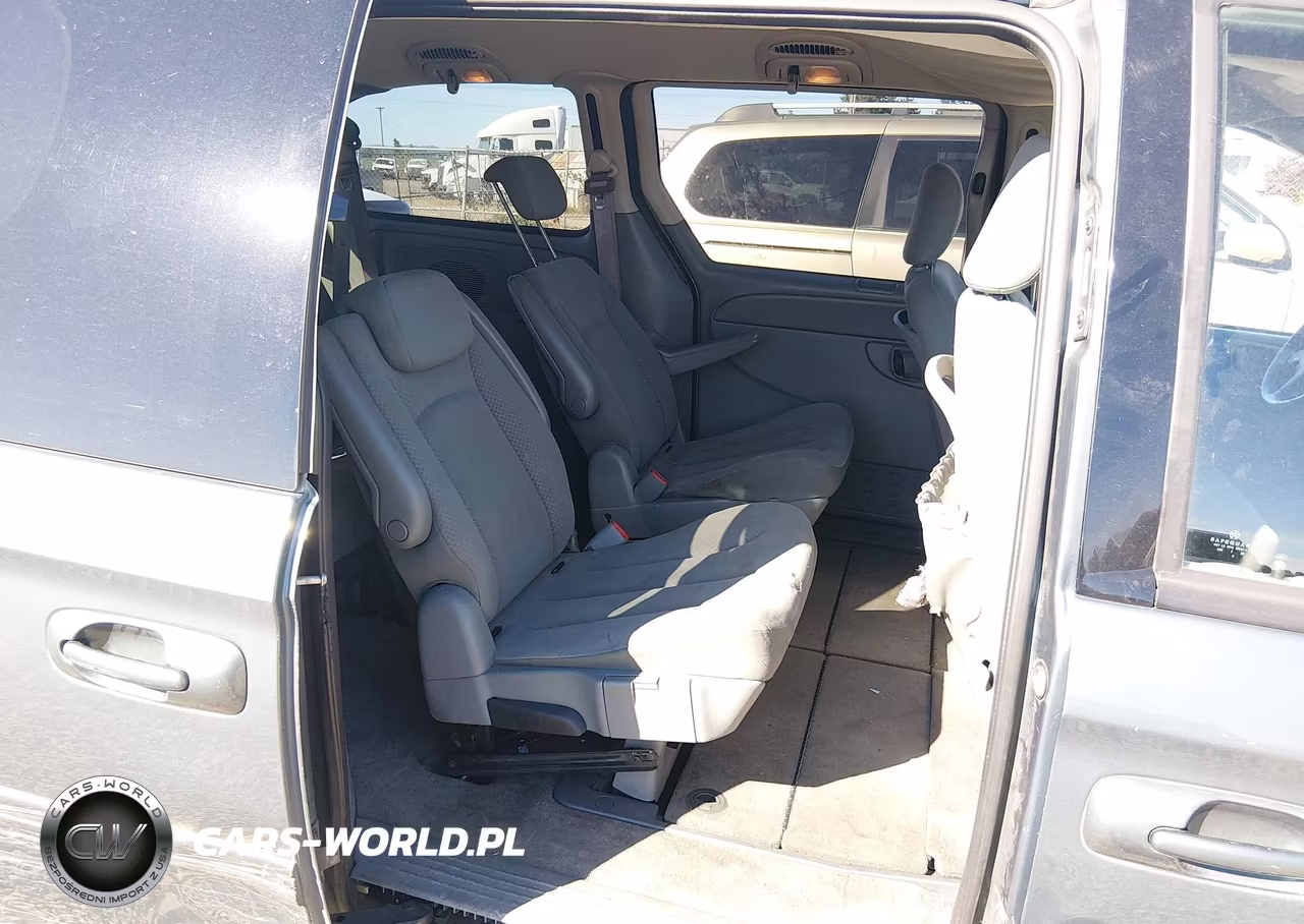2007 Dodge Grand Caravan Sxt VIN:2D4GP44L47R309334 - 8
