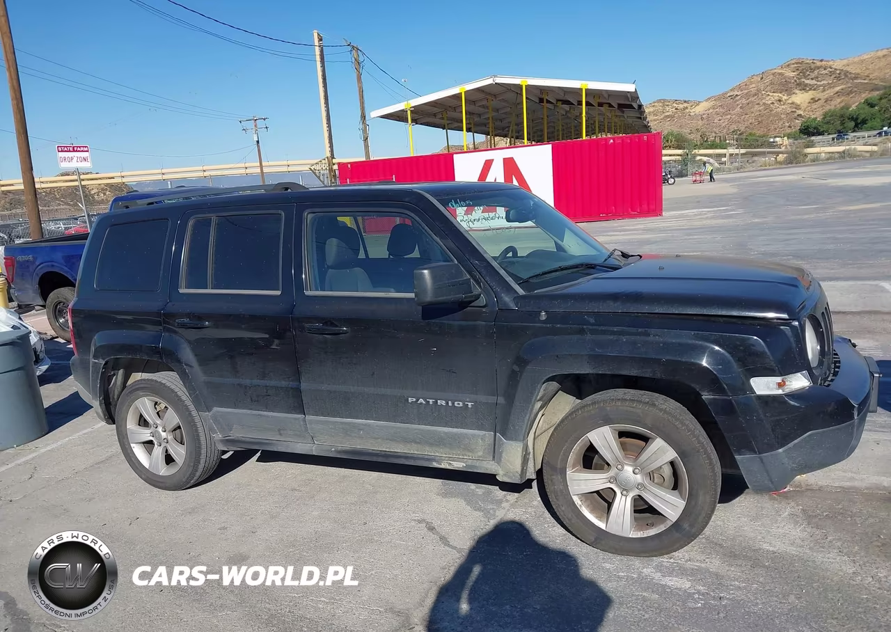 2014 Jeep Patriot Latitude VIN:1C4NJPFB2ED630817 - 13