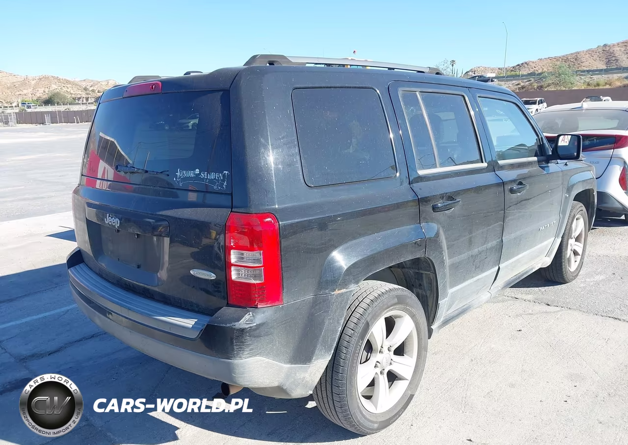 2014 Jeep Patriot Latitude VIN:1C4NJPFB2ED630817 - 4