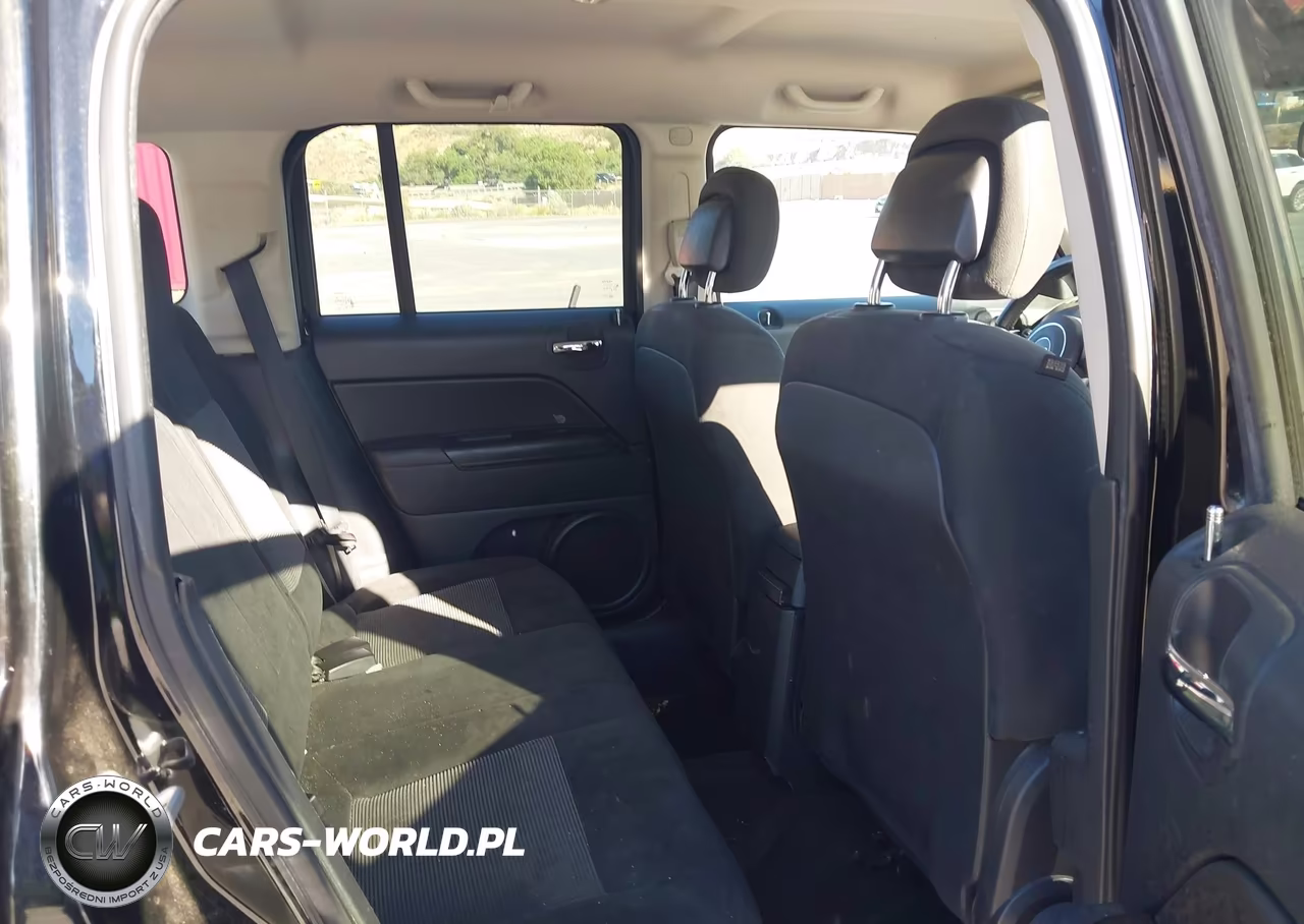 2014 Jeep Patriot Latitude VIN:1C4NJPFB2ED630817 - 8