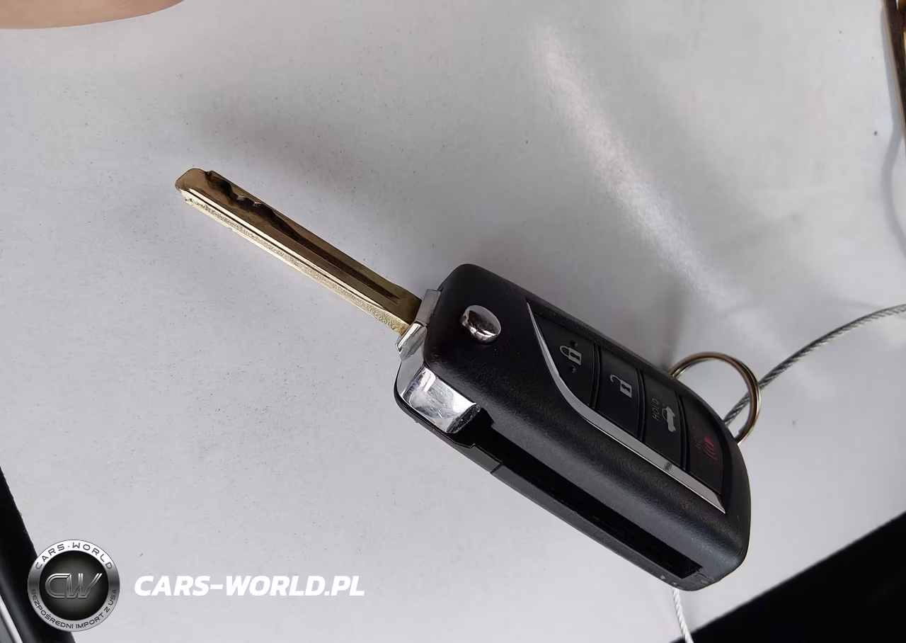 2018 Toyota Corolla Im VIN:JTNKARJE9JJ571238 - 11