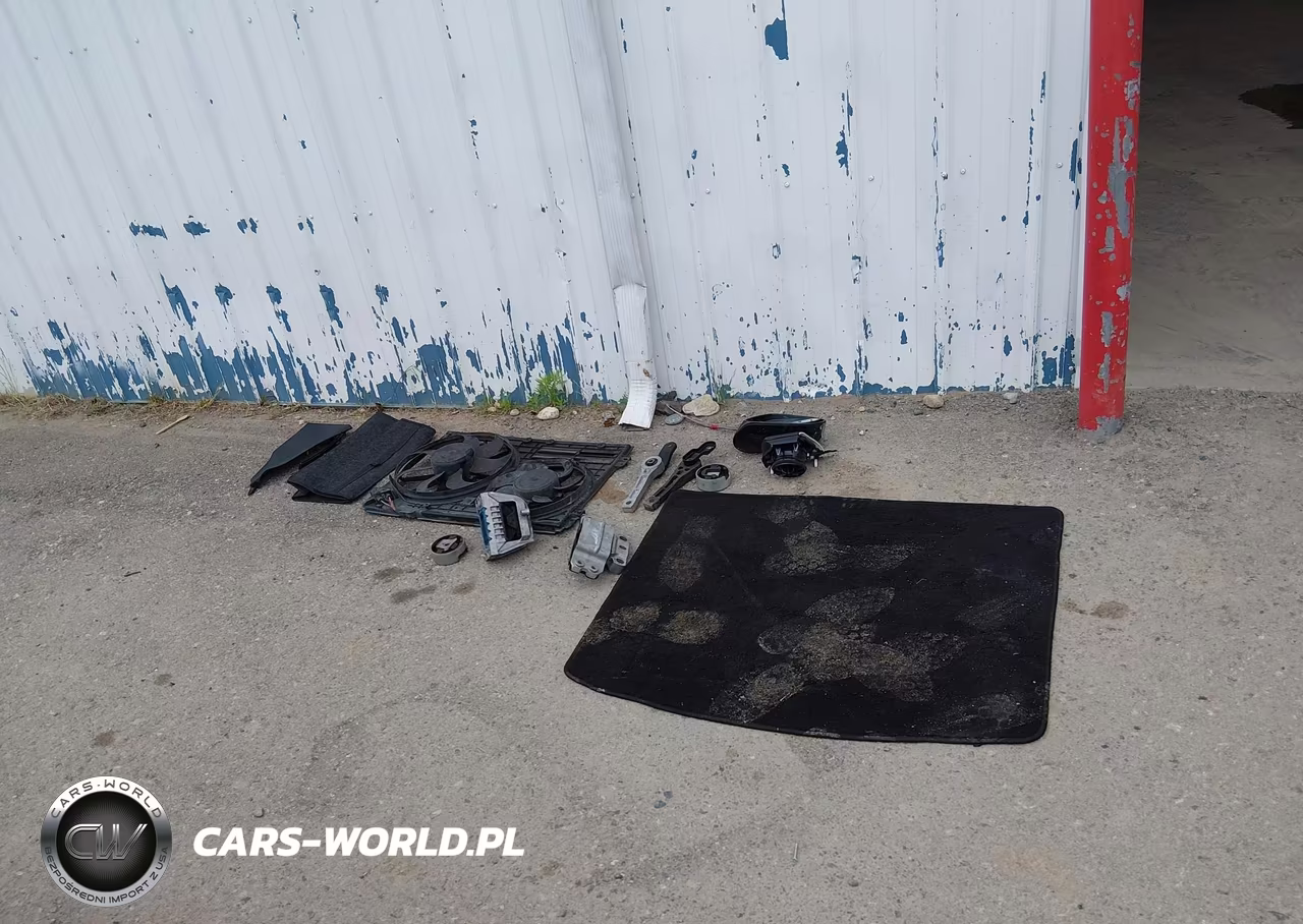 2018 Toyota Corolla Im VIN:JTNKARJE9JJ571238 - 12