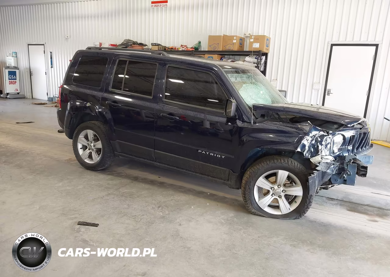 2015 Jeep Patriot Latitude – zdjęcie 1 z 17
