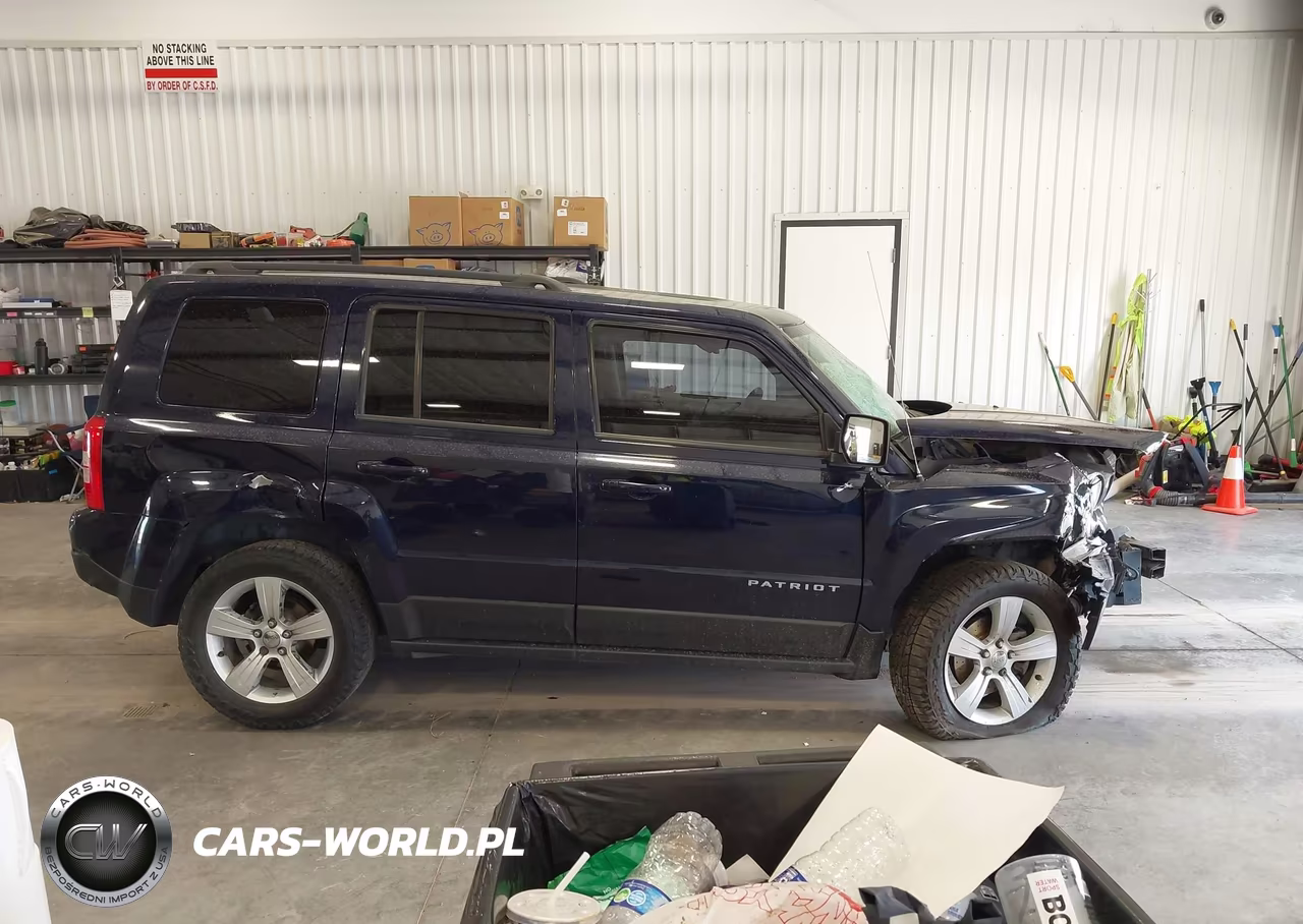 2015 Jeep Patriot Latitude VIN:1C4NJRFB2FD154811 - 14