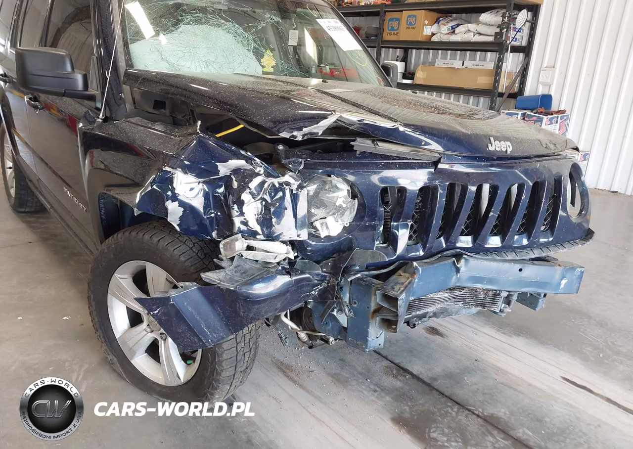 2015 Jeep Patriot Latitude VIN:1C4NJRFB2FD154811 - 6