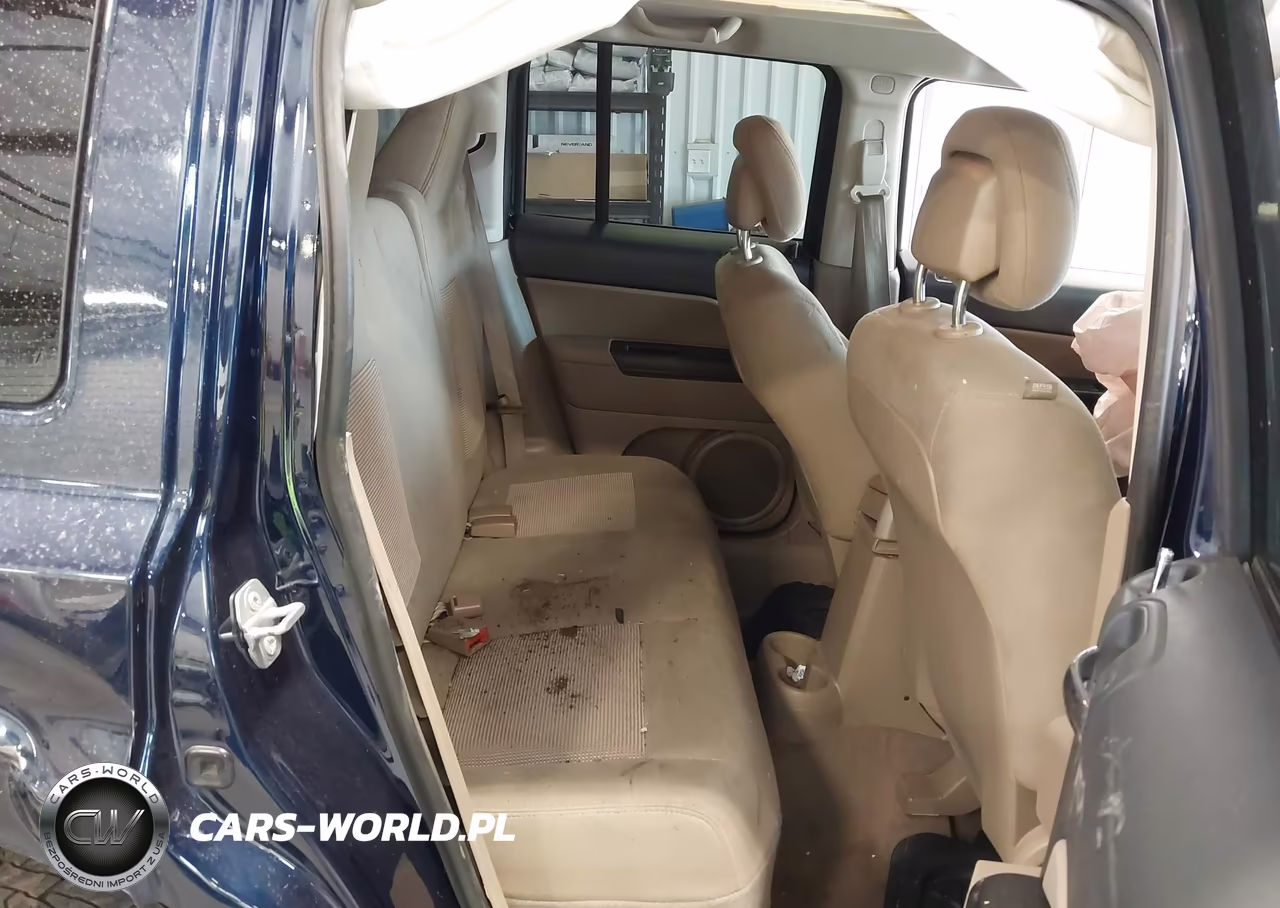 2015 Jeep Patriot Latitude VIN:1C4NJRFB2FD154811 - 8