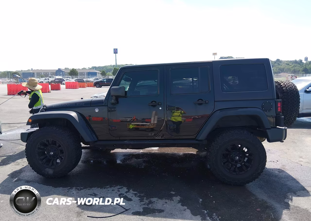 2016 Jeep Wrangler Unlimited Black Bear VIN:1C4BJWDG8GL109265 - 14