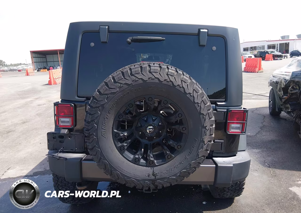 2016 Jeep Wrangler Unlimited Black Bear VIN:1C4BJWDG8GL109265 - 16