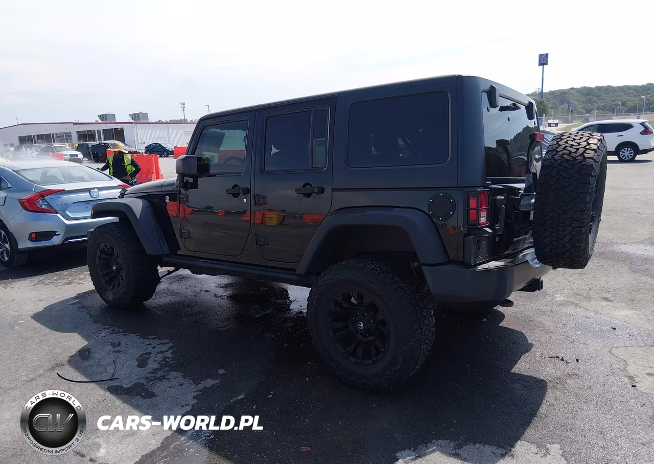2016 Jeep Wrangler Unlimited Black Bear VIN:1C4BJWDG8GL109265 - 3