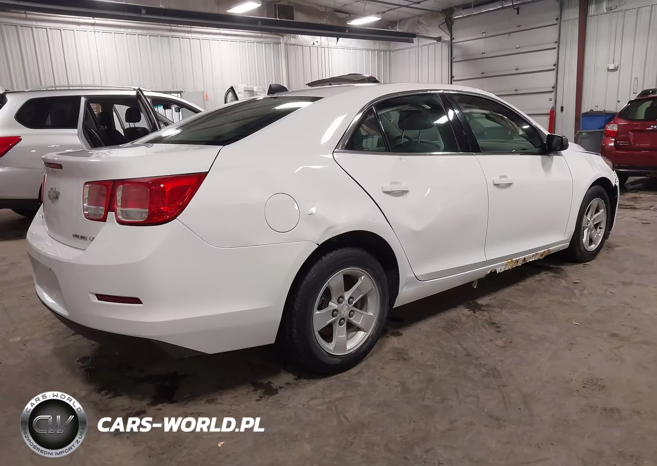 2014 Chevrolet Malibu 1Ls VIN:1G11B5SL3EF288970 - 4