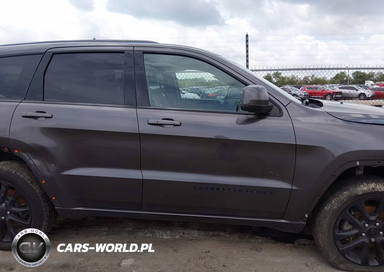 2020 Jeep Grand Cherokee Altitude 4X2 VIN:1C4RJEAG2LC278656 - 13