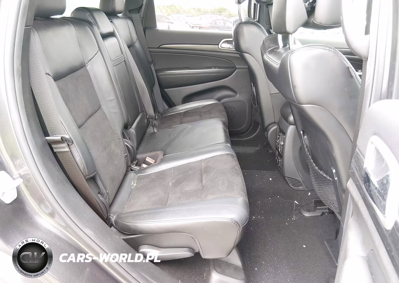 2020 Jeep Grand Cherokee Altitude 4X2 VIN:1C4RJEAG2LC278656 - 8