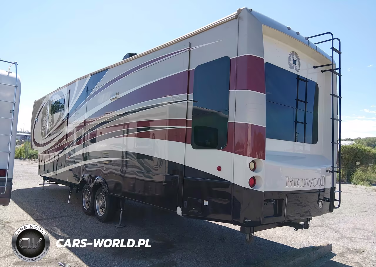 2015 Crossroads Redwood 39Mb VIN:4V0FC3920FR005085 - 3