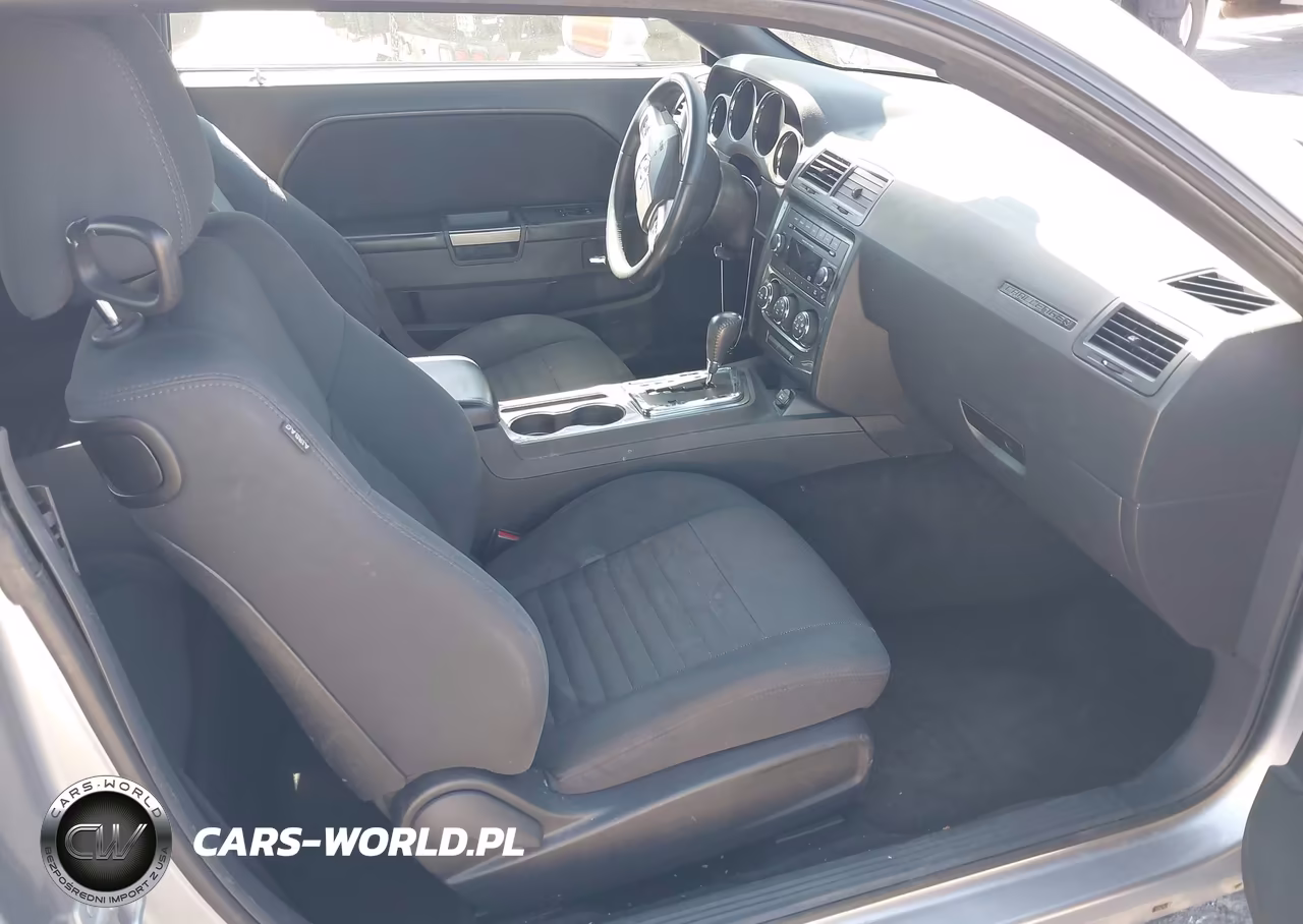 2014 Dodge Challenger Sxt VIN:2C3CDYAG4EH101996 - 5