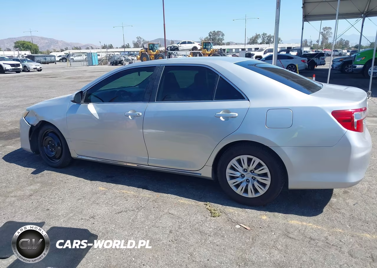 2012 Toyota Camry Le VIN:4T4BF1FK6CR249519 - 13