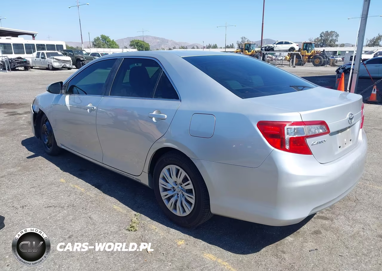 2012 Toyota Camry Le VIN:4T4BF1FK6CR249519 - 3