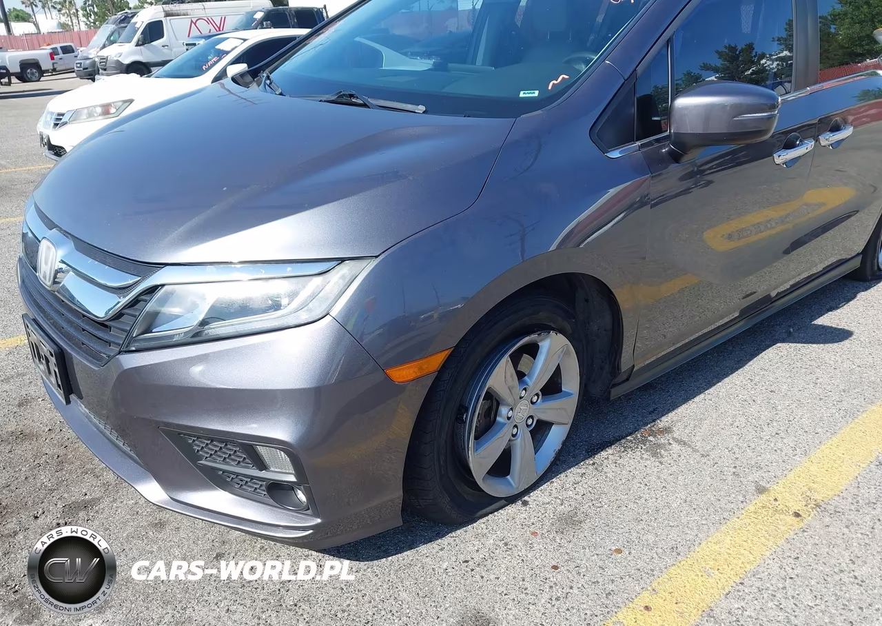 2018 Honda Odyssey Ex-L VIN:5FNRL6H79JB079304 - 18